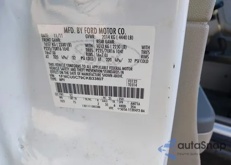 2012 Ford Escape Xls z USA, uszkodzony, nr VIN 1FMCU0C79CKB33807